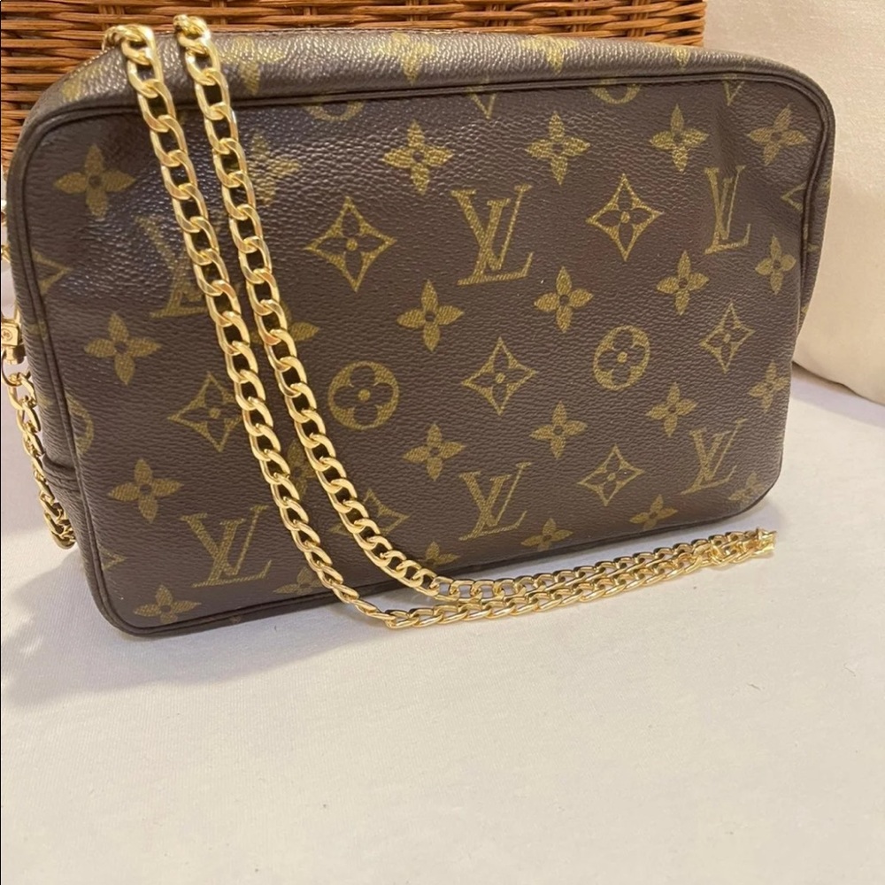 Authentic Louis Vuitton Crossbody handbag